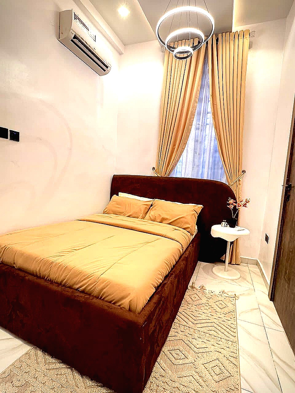 Amber Suites, Cozy 2 Bedroom Apartment in Ikate — photo 7